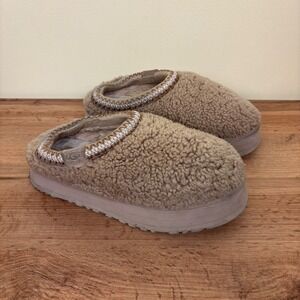 UGG‎ Tazz Maxi Curly Platform Slipper Sand Women Size 9 Clogs Plush Comfort Warm